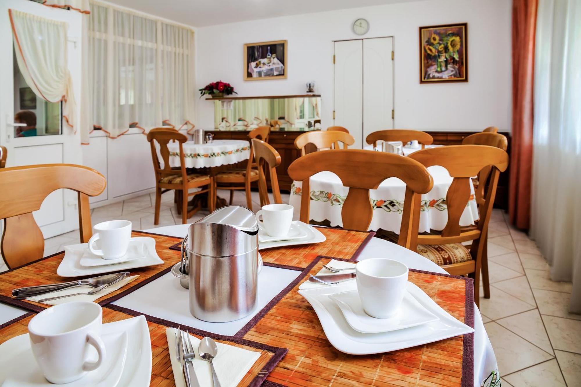 Bed and Breakfast Kata Panzio Szegedin Exterior foto