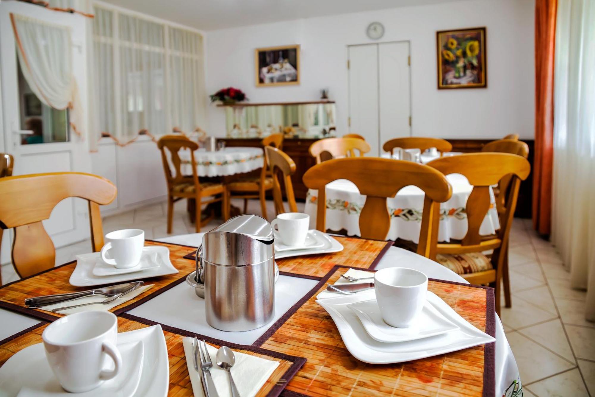 Bed and Breakfast Kata Panzio Szegedin Exterior foto