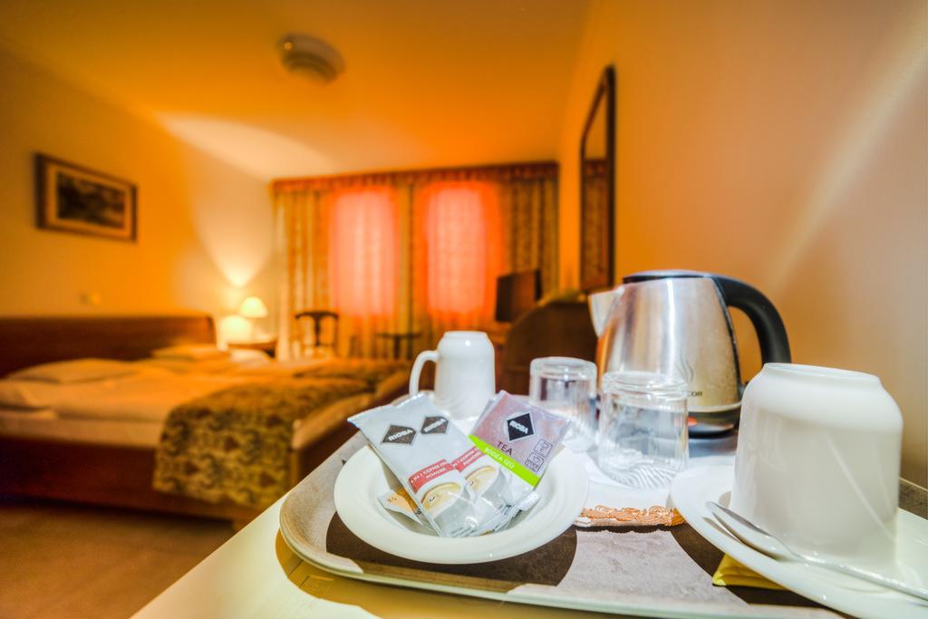 Bed and Breakfast Kata Panzio Szegedin Exterior foto